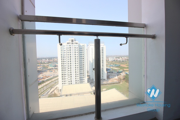 Nice three bedrooms apartment for rent in L tower, Ciputra urban, Tay Ho, Ha Noi